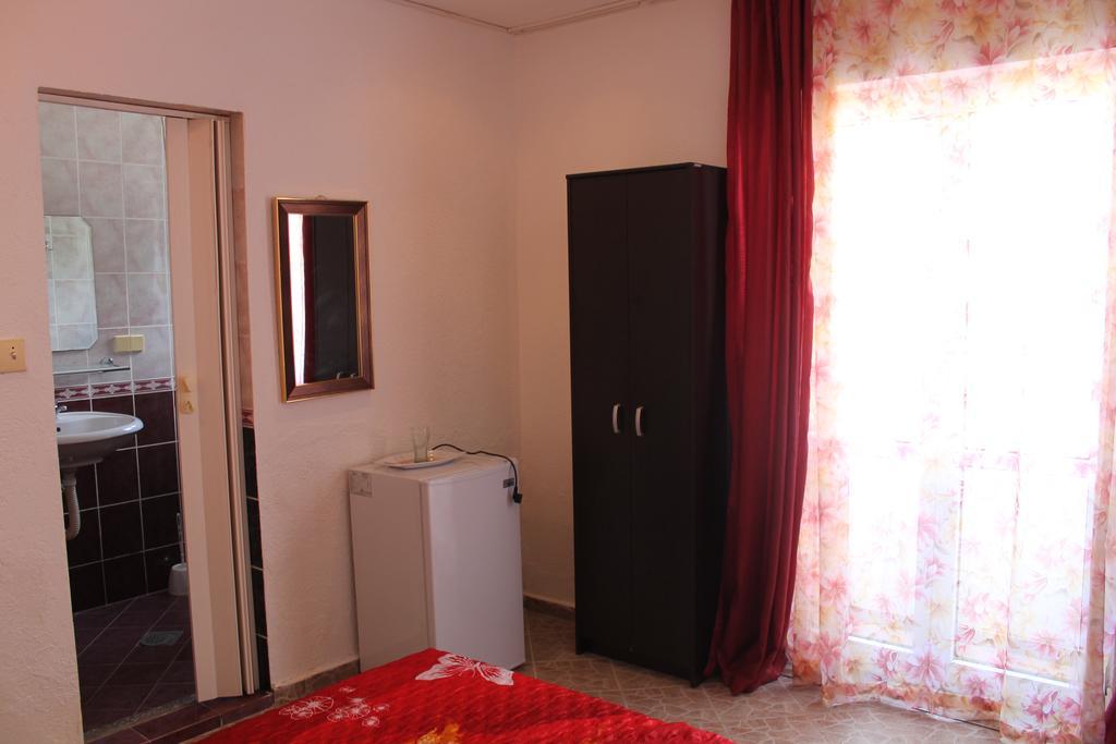 Rooms And Apartments Milana Bar Kültér fotó